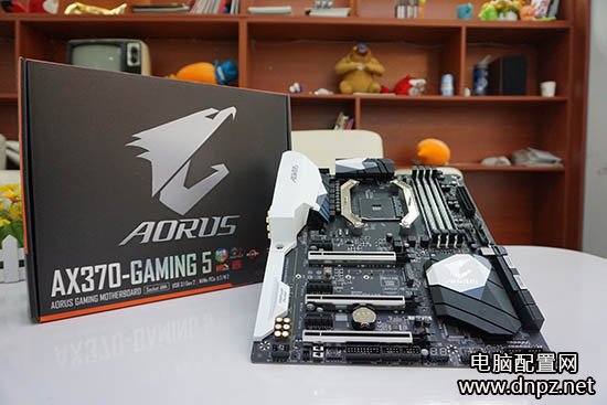 AMD ryzen銳龍配什么主板,搭配銳龍?zhí)幚砥髦靼逋扑]