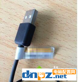 筆記本電腦外接音箱怎么插?